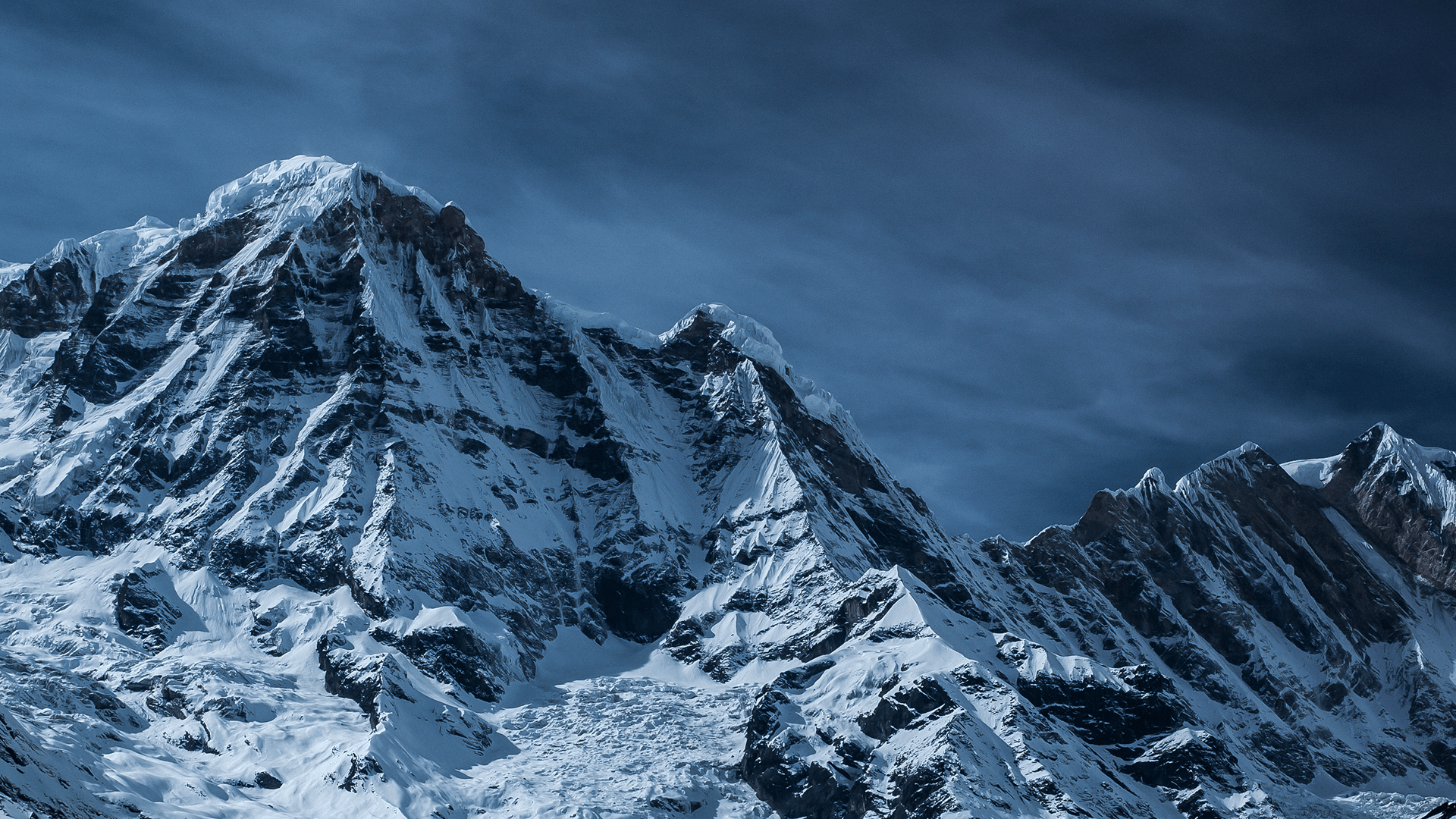 Header-Hintergrund Rhein-Main-Intensivpflege UG